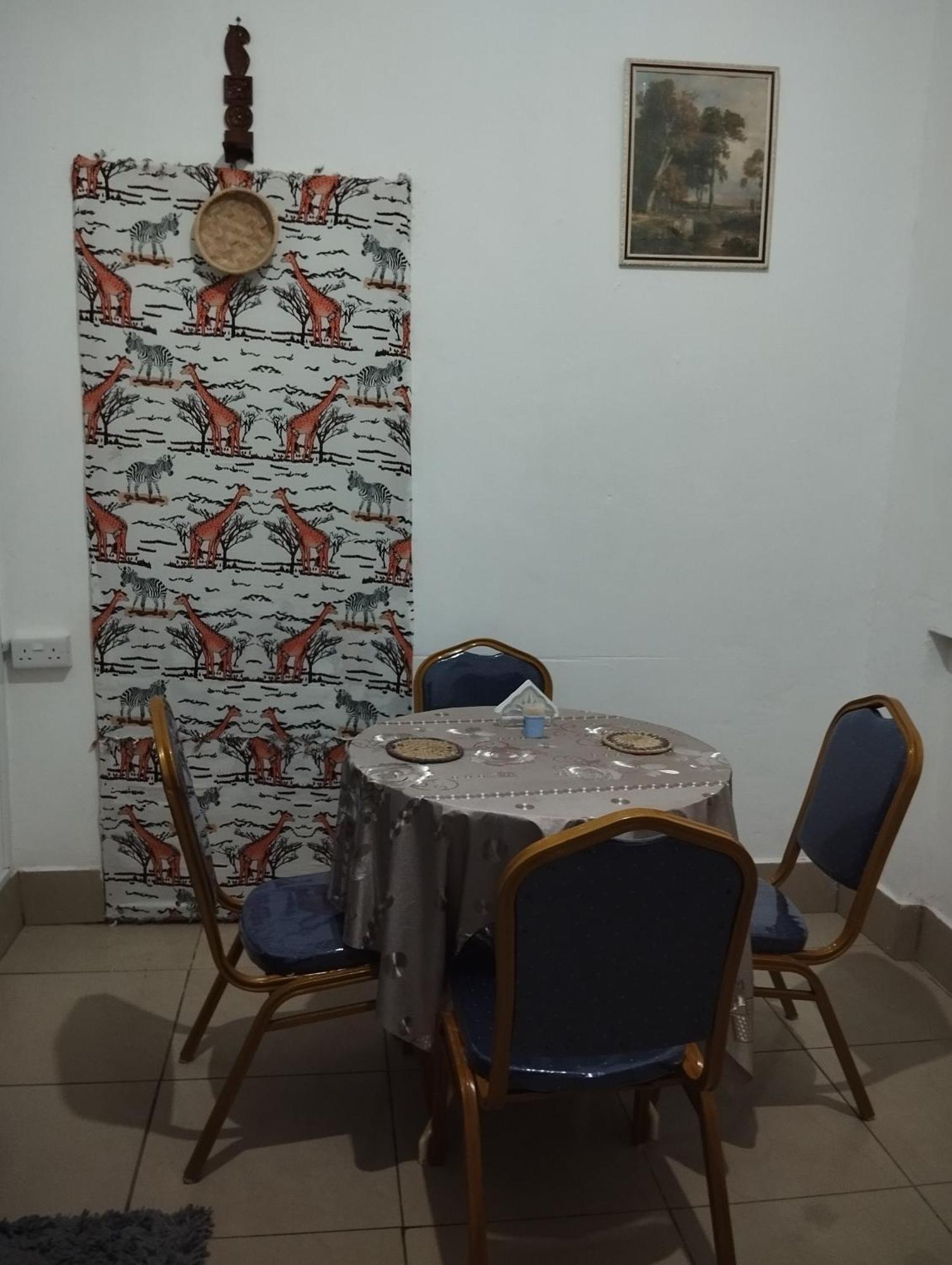Mombasa Comfort House, Old Town Bagian luar foto